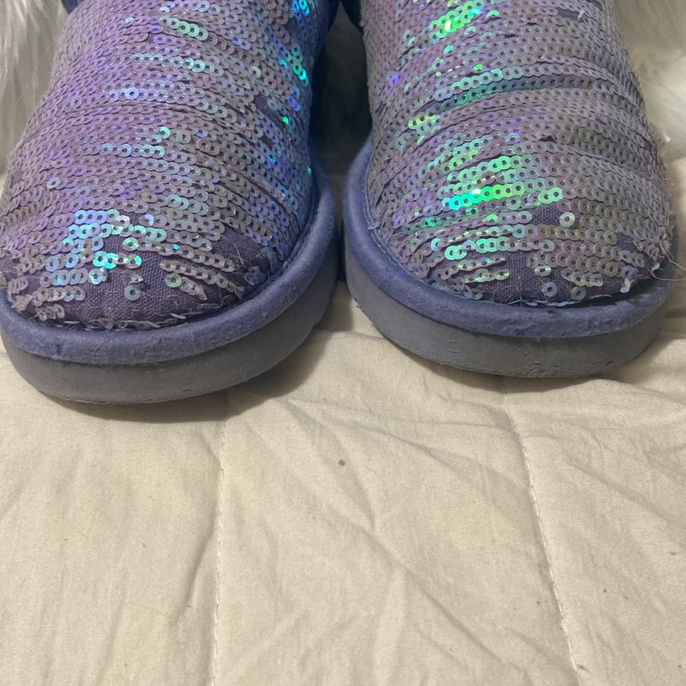 Uggs - Picture 4 of 6